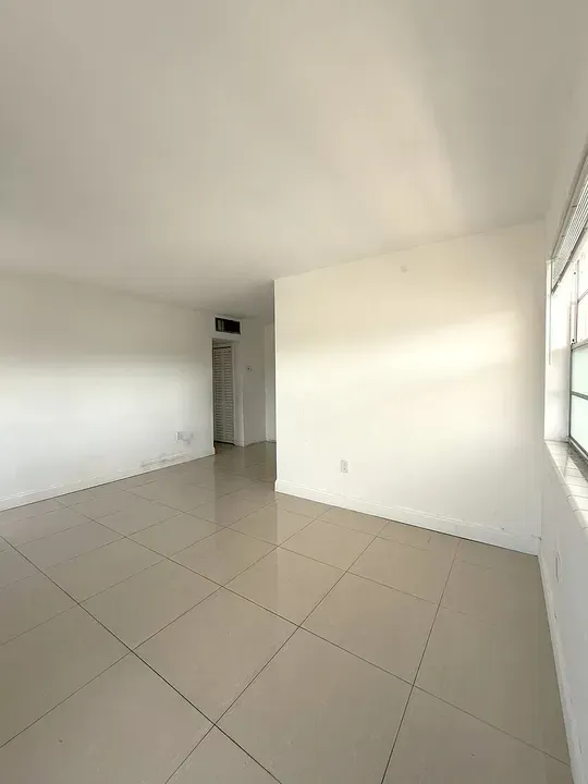 3 Bed 2 Bath Contemporary High-Rise Condo in Coral Gables, FL - 3