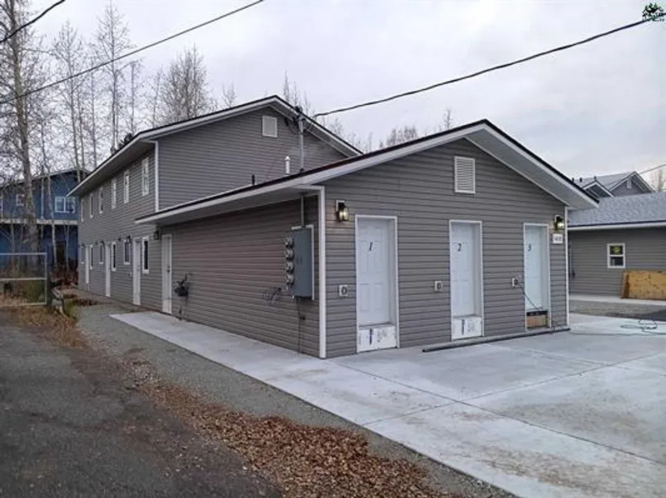 3 Bed 2 Bath Contemporary High-Rise Condo in Fairbanks, AK - 1