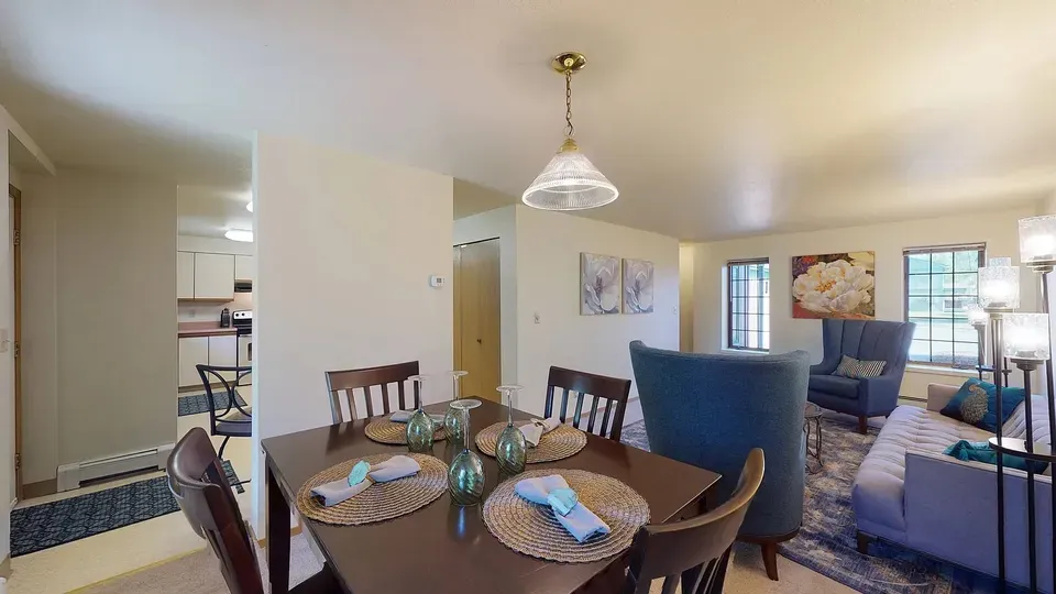 3 Bed 2 Bath Contemporary High-Rise Condo in Fairbanks, AK - 4