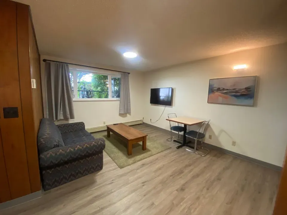 3 Bed 2 Bath Contemporary High-Rise Condo in Fairbanks, AK - 1