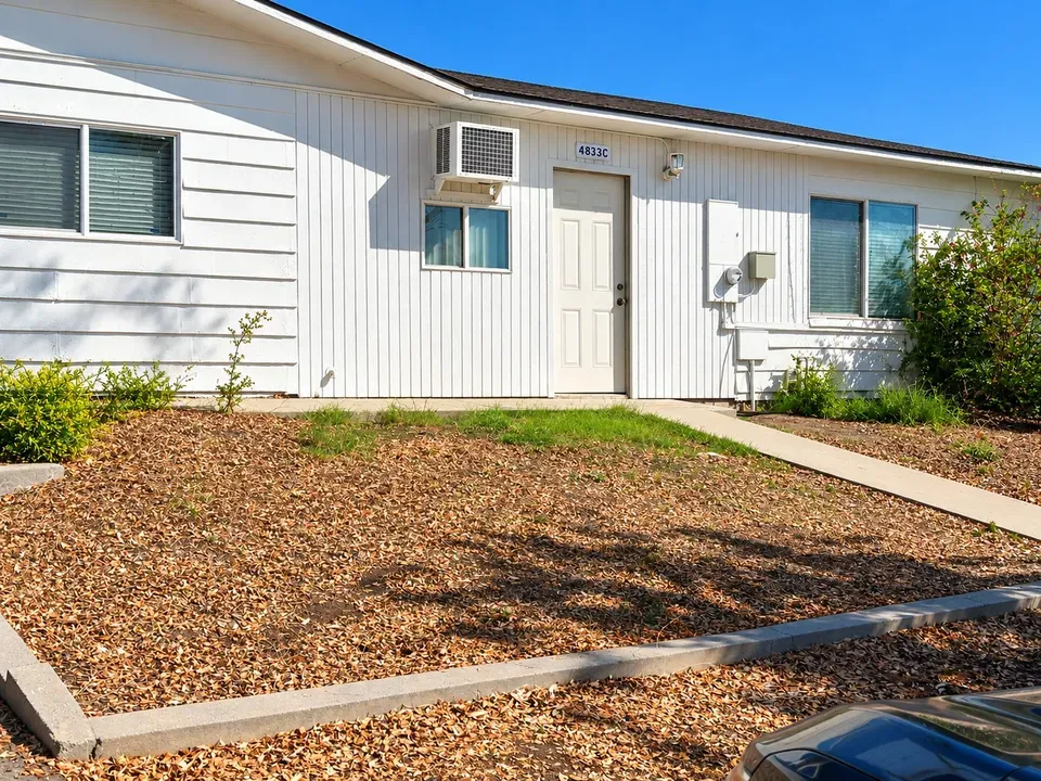 3 Bed 2 Bath Contemporary High-Rise Condo in Fontana, CA