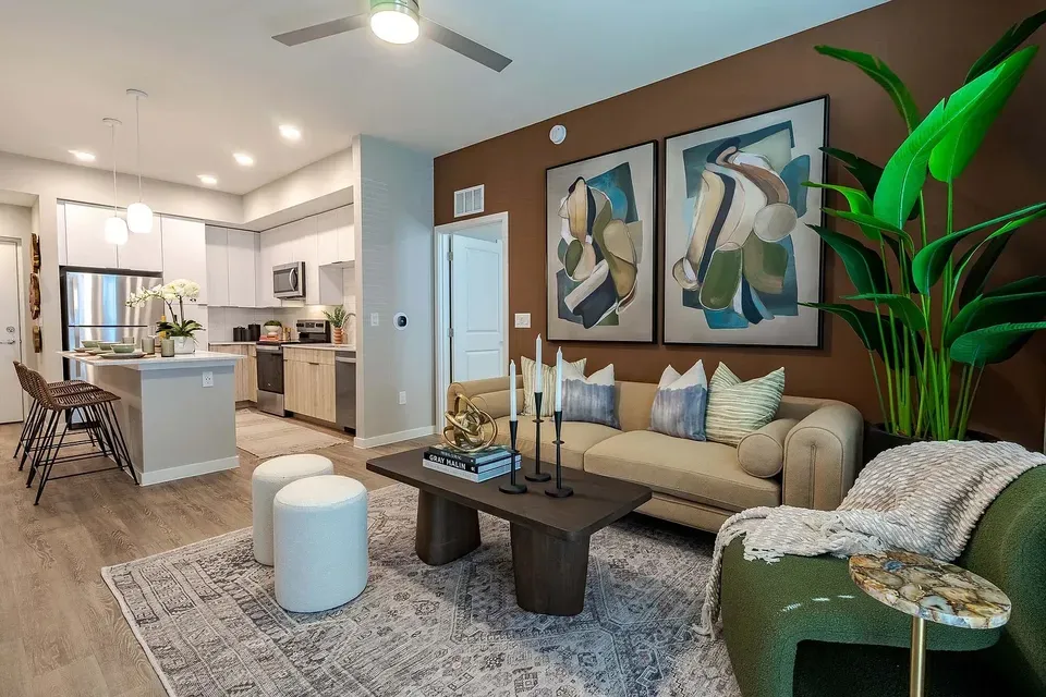 3 Bed 2 Bath Contemporary High-Rise Condo in Fort Myers, FL - 2