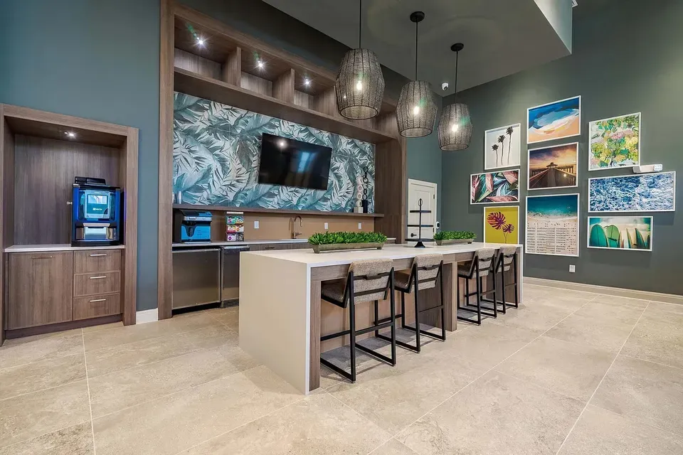 3 Bed 2 Bath Contemporary High-Rise Condo in Fort Myers, FL - 4