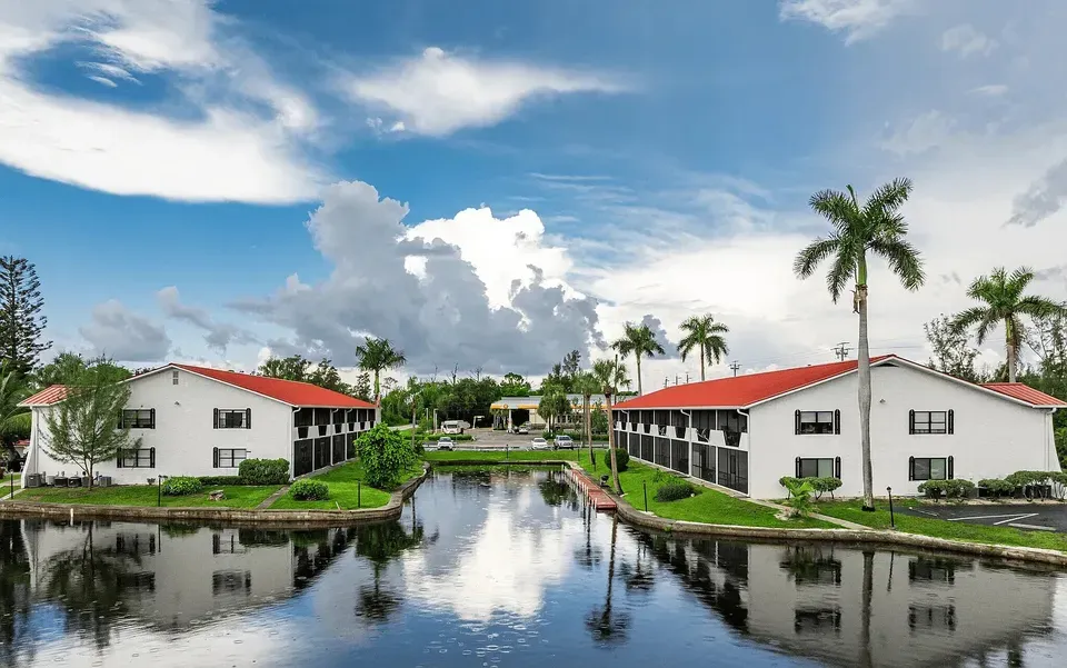3 Bed 2 Bath Contemporary High-Rise Condo in Fort Myers, FL - 5
