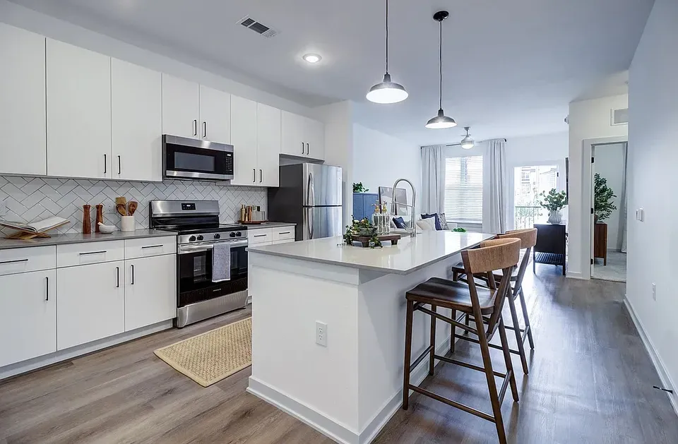 3 Bed 2 Bath Contemporary High-Rise Condo in Fort Myers, FL - 3
