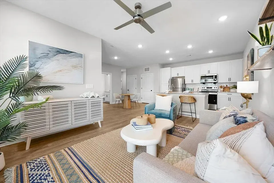 3 Bed 2 Bath Contemporary High-Rise Condo in Fort Myers, FL