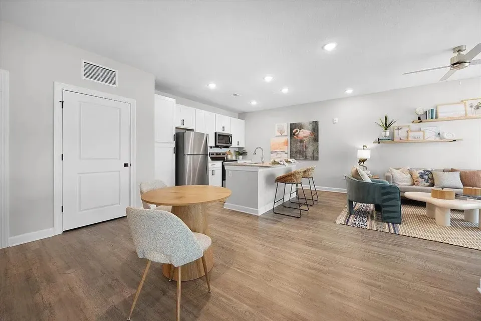 3 Bed 2 Bath Contemporary High-Rise Condo in Fort Myers, FL - 3
