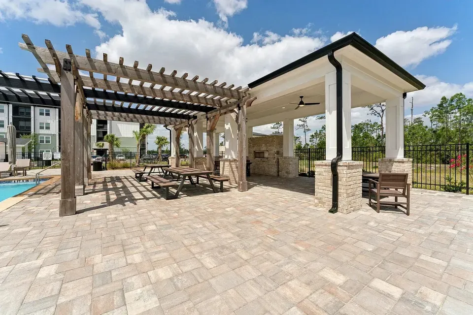 3 Bed 2 Bath Contemporary High-Rise Condo in Fort Myers, FL - 2