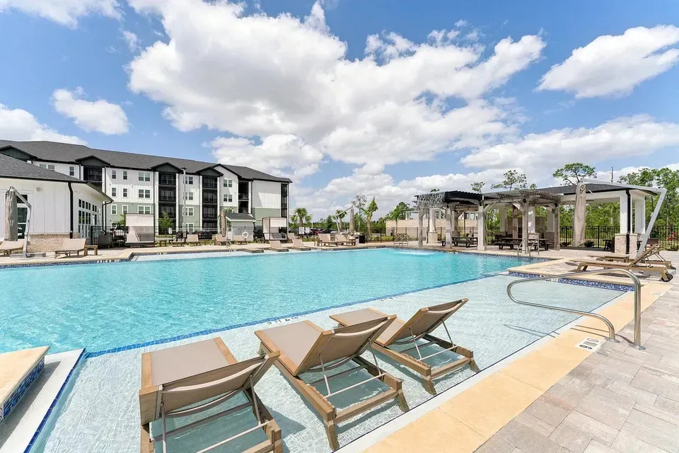 3 Bed 2 Bath Contemporary High-Rise Condo in Fort Myers, FL - 3