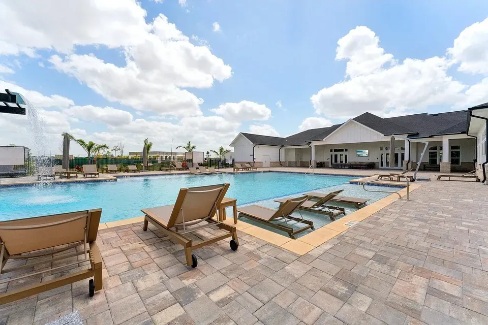 3 Bed 2 Bath Contemporary High-Rise Condo in Fort Myers, FL - 4