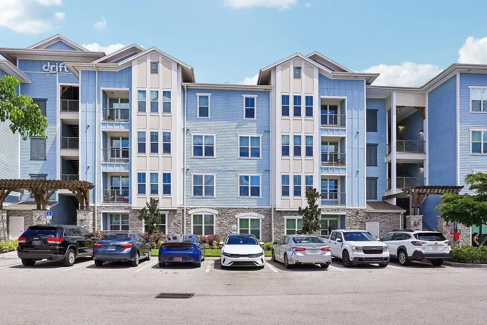 3 Bed 2 Bath Contemporary High-Rise Condo in Fort Myers, FL