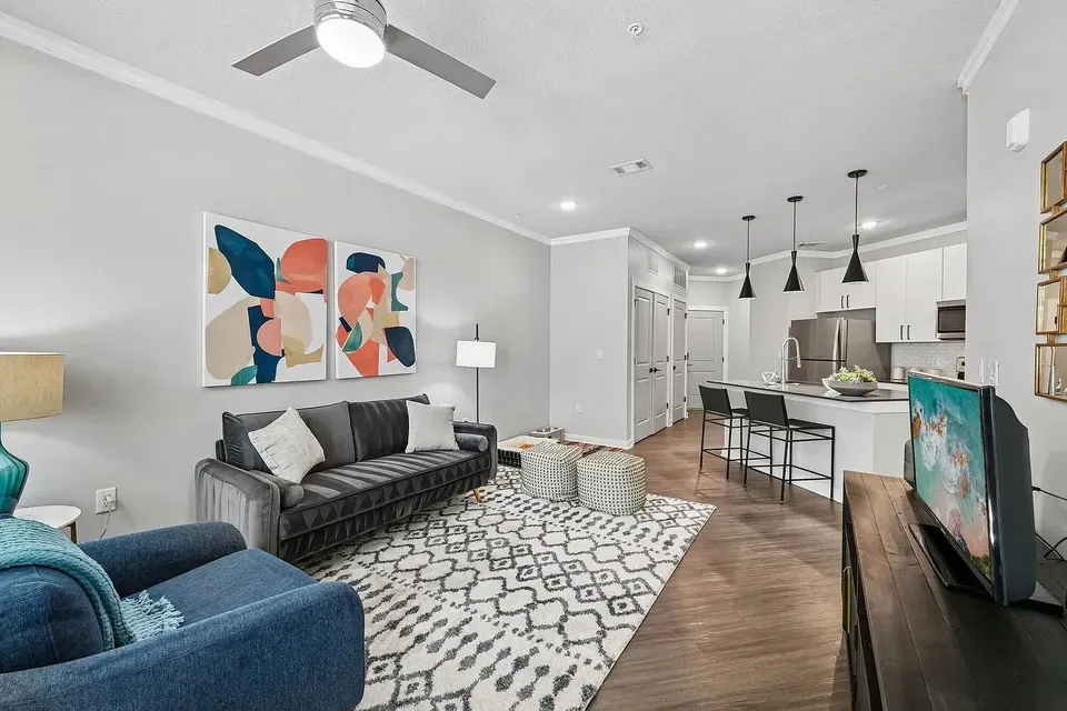 3 Bed 2 Bath Contemporary High-Rise Condo in Fort Myers, FL - 2