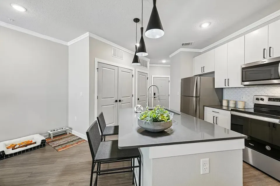 3 Bed 2 Bath Contemporary High-Rise Condo in Fort Myers, FL - 4