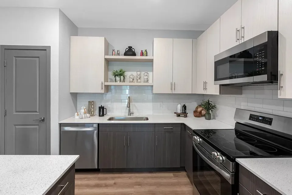 3 Bed 2 Bath Contemporary High-Rise Condo in Fort Myers, FL - 3