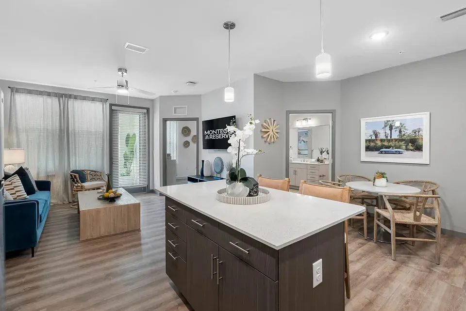 3 Bed 2 Bath Contemporary High-Rise Condo in Fort Myers, FL - 5