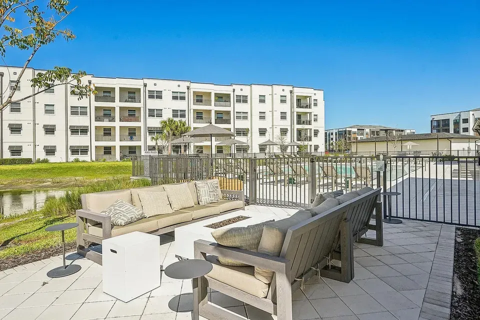 3 Bed 2 Bath Contemporary High-Rise Condo in Fort Myers, FL - 4