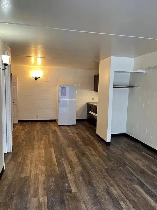 3 Bed 2 Bath Contemporary High-Rise Condo in Hilo, HI