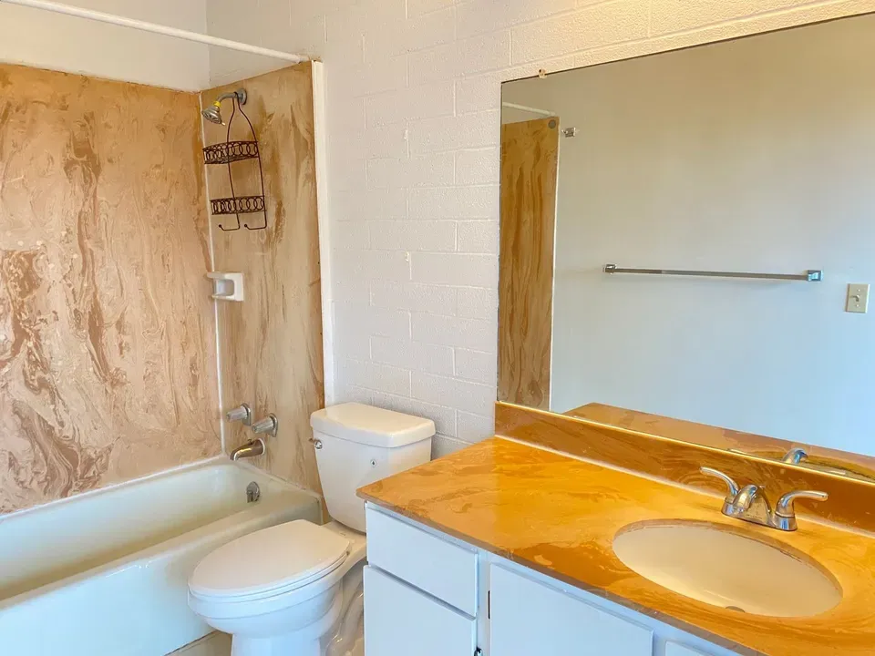 3 Bed 2 Bath Contemporary High-Rise Condo in Hilo, HI - 4