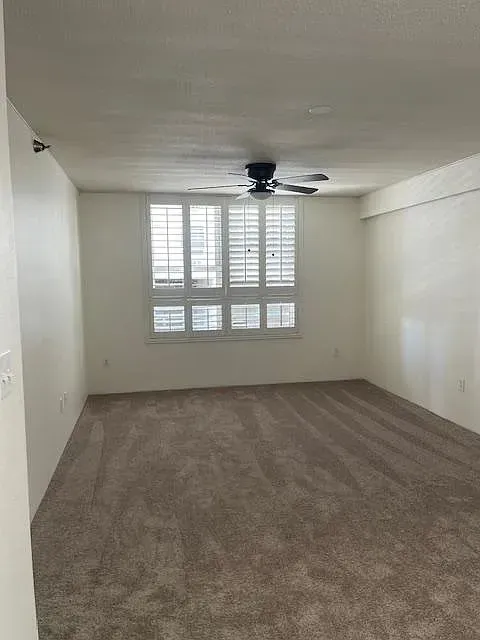 3 Bed 2 Bath Contemporary High-Rise Condo in Honolulu, HI - 2