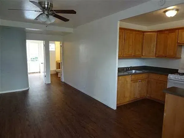 3 Bed 2 Bath Contemporary High-Rise Condo in Honolulu, HI - 2