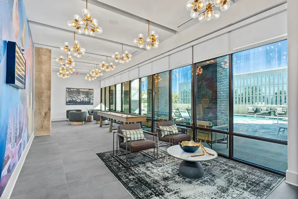 3 Bed 2 Bath Contemporary High-Rise Condo in Huntsville, AL - 3