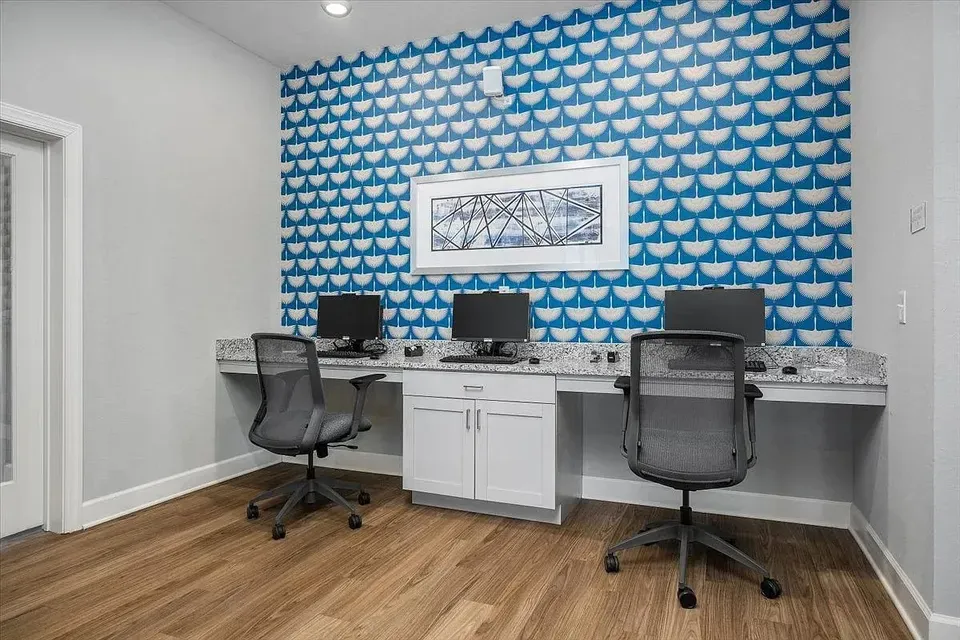 3 Bed 2 Bath Contemporary High-Rise Condo in Huntsville, AL - 5