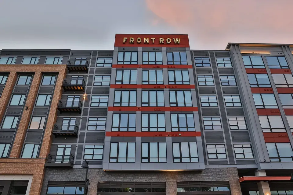 3 Bed 2 Bath Contemporary High-Rise Condo in Huntsville, AL - 1
