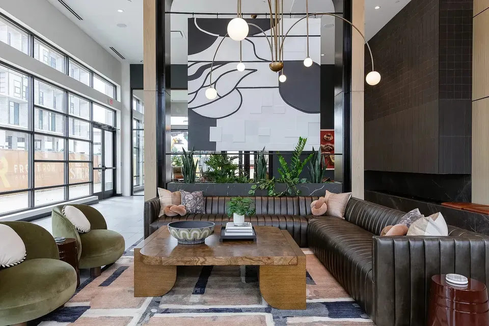 3 Bed 2 Bath Contemporary High-Rise Condo in Huntsville, AL - 4