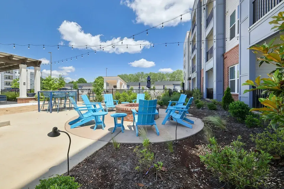 3 Bed 2 Bath Contemporary High-Rise Condo in Huntsville, AL - 3
