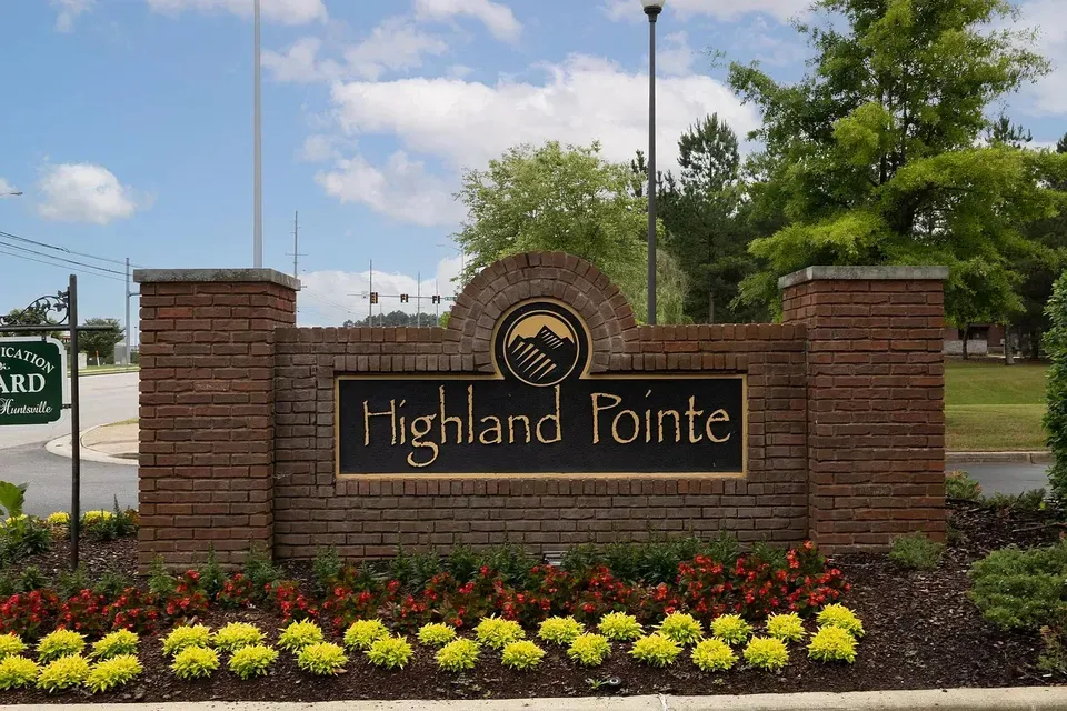 3 Bed 2 Bath Contemporary High-Rise Condo in Huntsville, AL