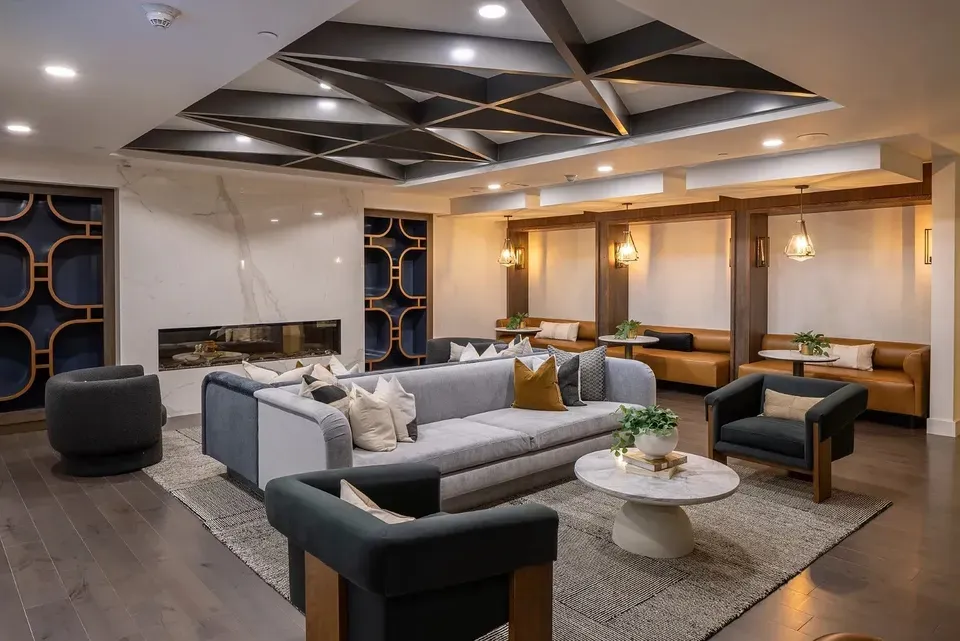 3 Bed 2 Bath Contemporary High-Rise Condo in Huntsville, AL - 2