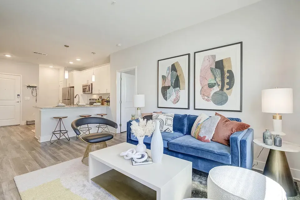 3 Bed 2 Bath Contemporary High-Rise Condo in Huntsville, AL - 2