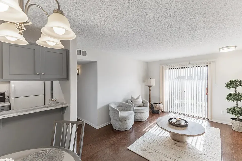 3 Bed 2 Bath Contemporary High-Rise Condo in Huntsville, AL - 1