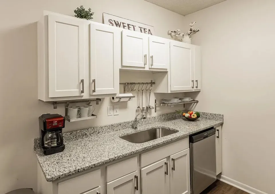 3 Bed 2 Bath Contemporary High-Rise Condo in Huntsville, AL - 3