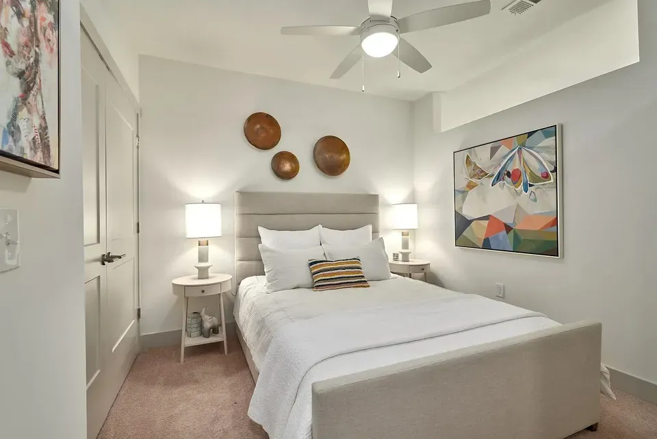3 Bed 2 Bath Contemporary High-Rise Condo in Huntsville, AL - 1