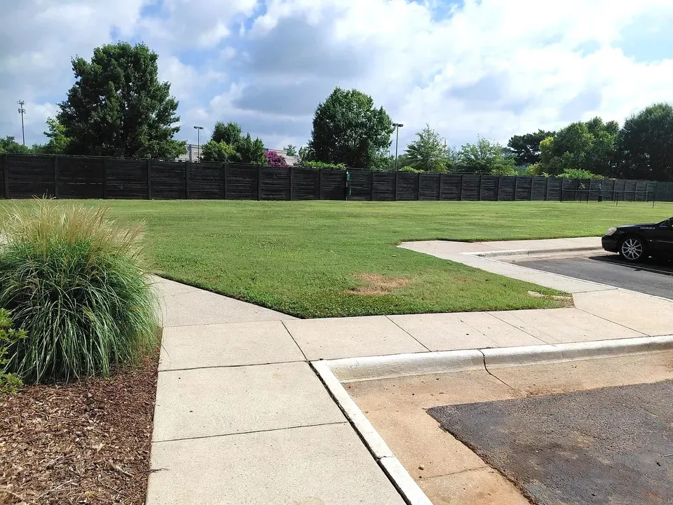 3 Bed 2 Bath Contemporary High-Rise Condo in Huntsville, AL - 4