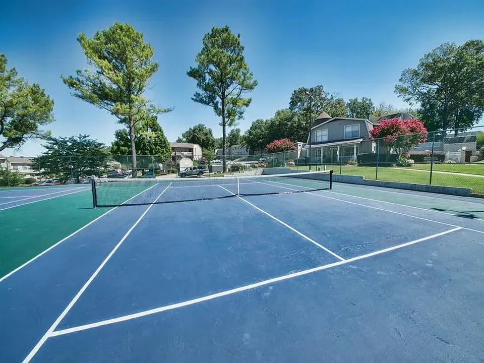 3 Bed 2 Bath Contemporary High-Rise Condo in Huntsville, AL - 5