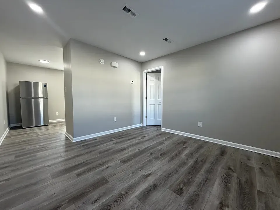 3 Bed 2 Bath Contemporary High-Rise Condo in Huntsville, AL - 3