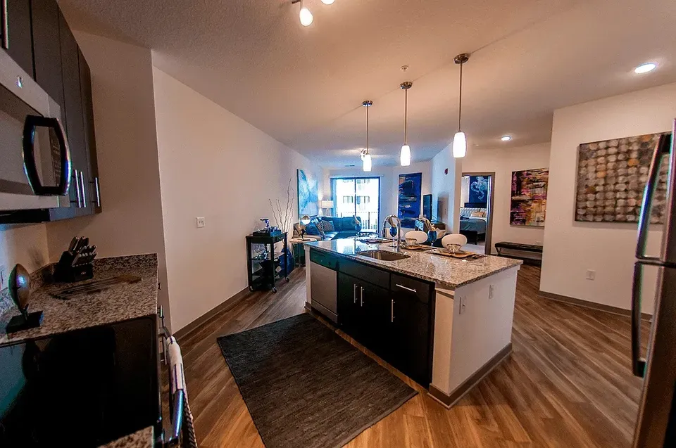 3 Bed 2 Bath Contemporary High-Rise Condo in Huntsville, AL - 3