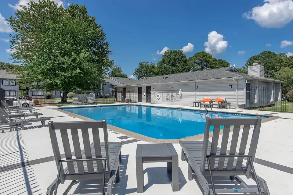 3 Bed 2 Bath Contemporary High-Rise Condo in Huntsville, AL - 1