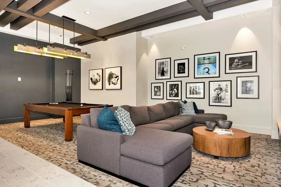 3 Bed 2 Bath Contemporary High-Rise Condo in Huntsville, AL - 5