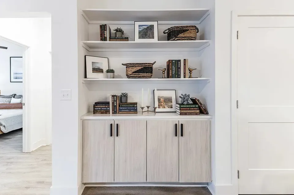 3 Bed 2 Bath Contemporary High-Rise Condo in Huntsville, AL - 4