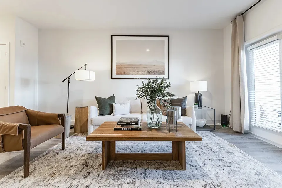 3 Bed 2 Bath Contemporary High-Rise Condo in Huntsville, AL - 5