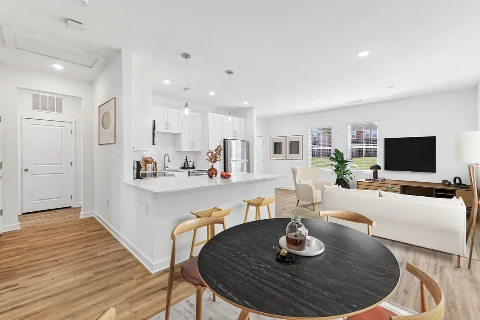 3 Bed 2 Bath Contemporary High-Rise Condo in Huntsville, AL