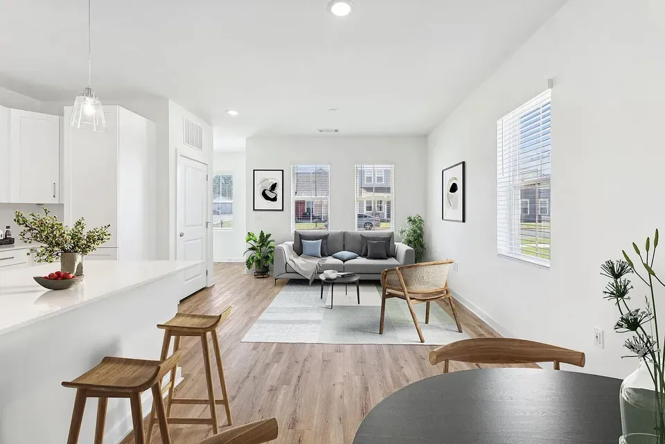 3 Bed 2 Bath Contemporary High-Rise Condo in Huntsville, AL - 4