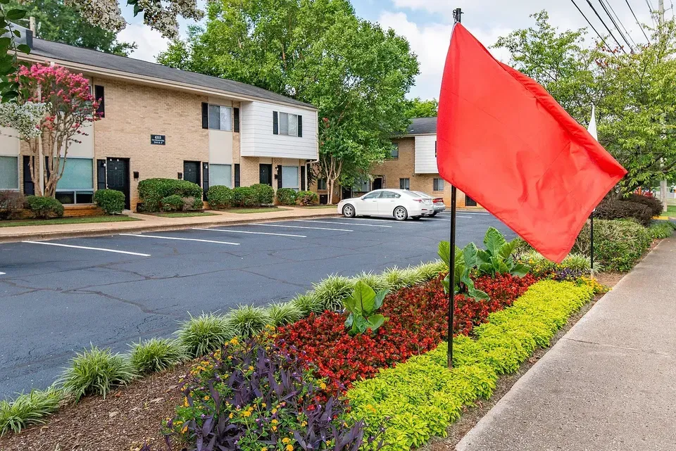 3 Bed 2 Bath Contemporary High-Rise Condo in Huntsville, AL - 5
