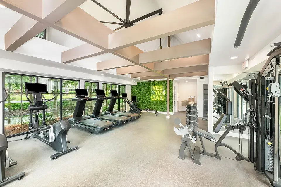 3 Bed 2 Bath Contemporary High-Rise Condo in Huntsville, AL - 2