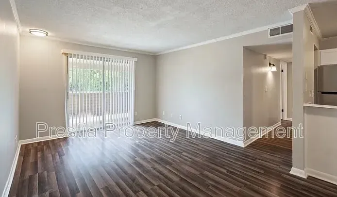 3 Bed 2 Bath Contemporary High-Rise Condo in Huntsville, AL - 2