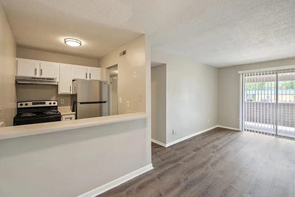3 Bed 2 Bath Contemporary High-Rise Condo in Huntsville, AL - 3