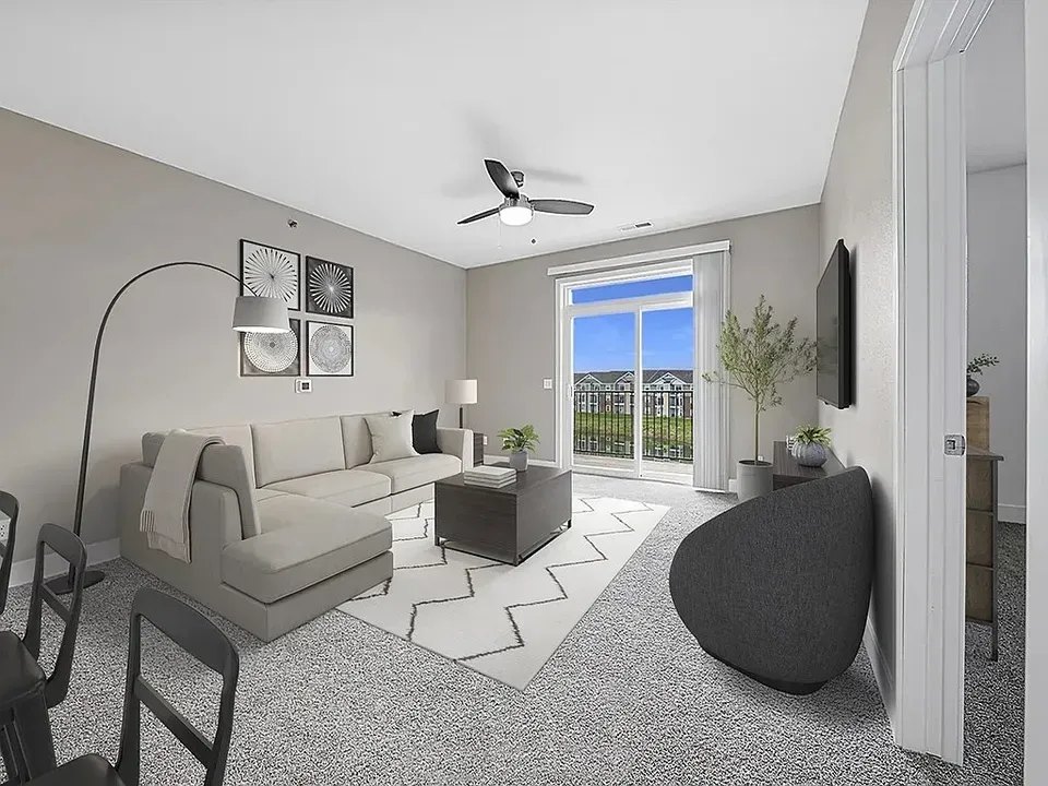3 Bed 2 Bath Contemporary High-Rise Condo in Huntsville, AL - 1